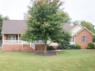 102 McKinley Dr, Broadway, VA 22815