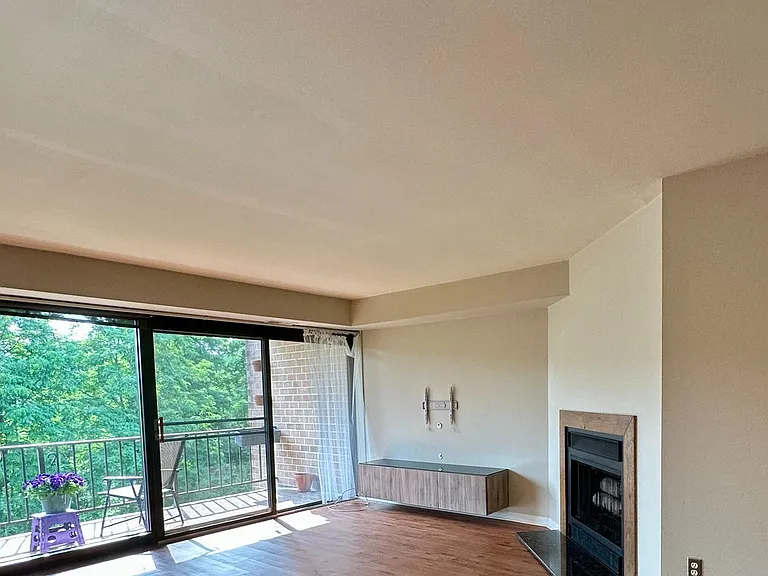 35 Hermitage Dr — Photo 6