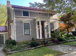 98 Aurora St, Hudson, OH 44236