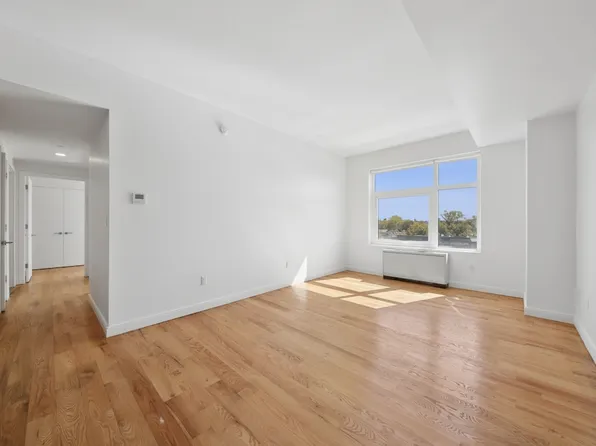 1277 East 14th Street image 1 of 20