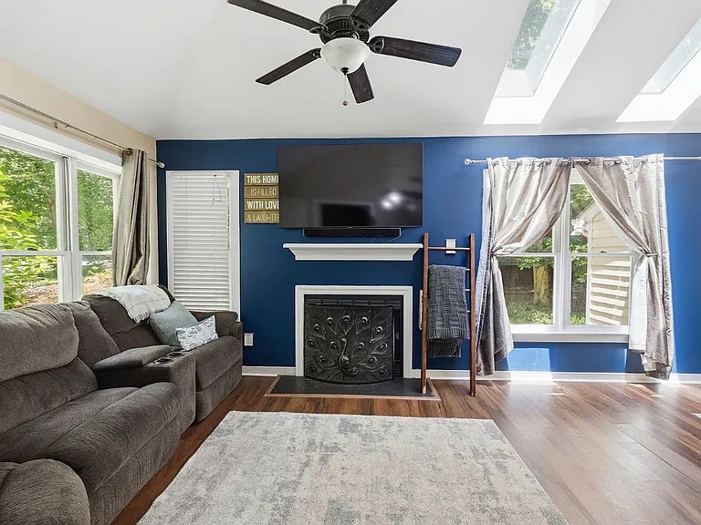 5613 Woods Walk Rd — Photo 11