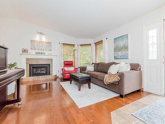 5th image of 5401 85th St #1