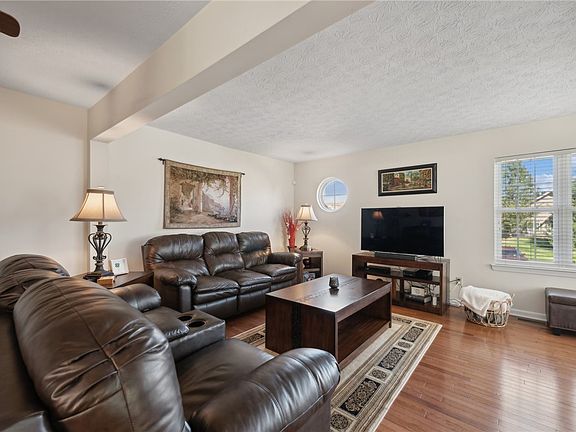 4th image of 3027 Ironwood Cir