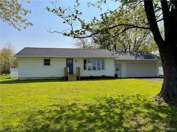 7051 Campbell Blvd, North Tonawanda, NY 14120