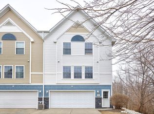1143 SE Village View Ln, Ankeny, IA 50021
