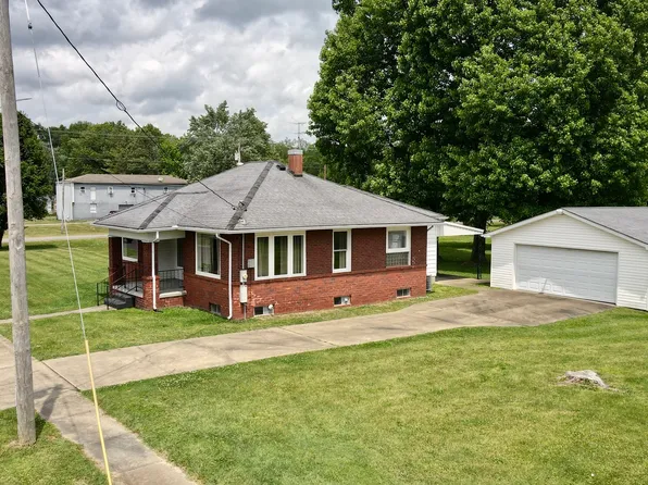 606 S Monroe St, West Frankfort, IL 62896