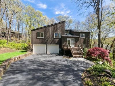 42 Maple Moor Lane, Cortlandt Manor, NY, 10567