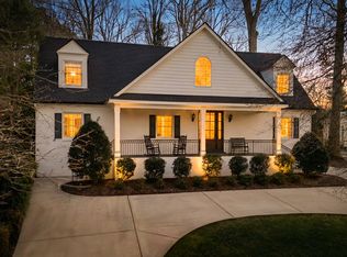 2638 Lakeview Dr, Raleigh, NC 27609