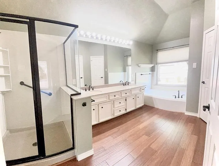 4115 Woodbridge Dr — Photo 13