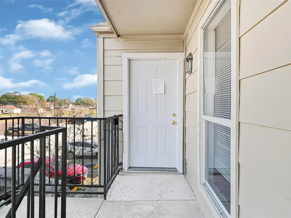 8100 Creekbend Dr APT 162, Houston, TX 77071