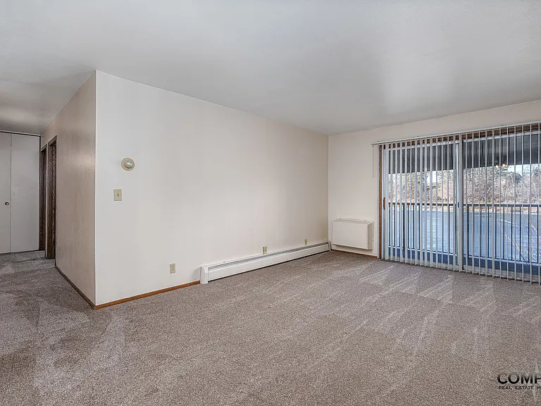 Half Moon Lake Apartments — Photo 48