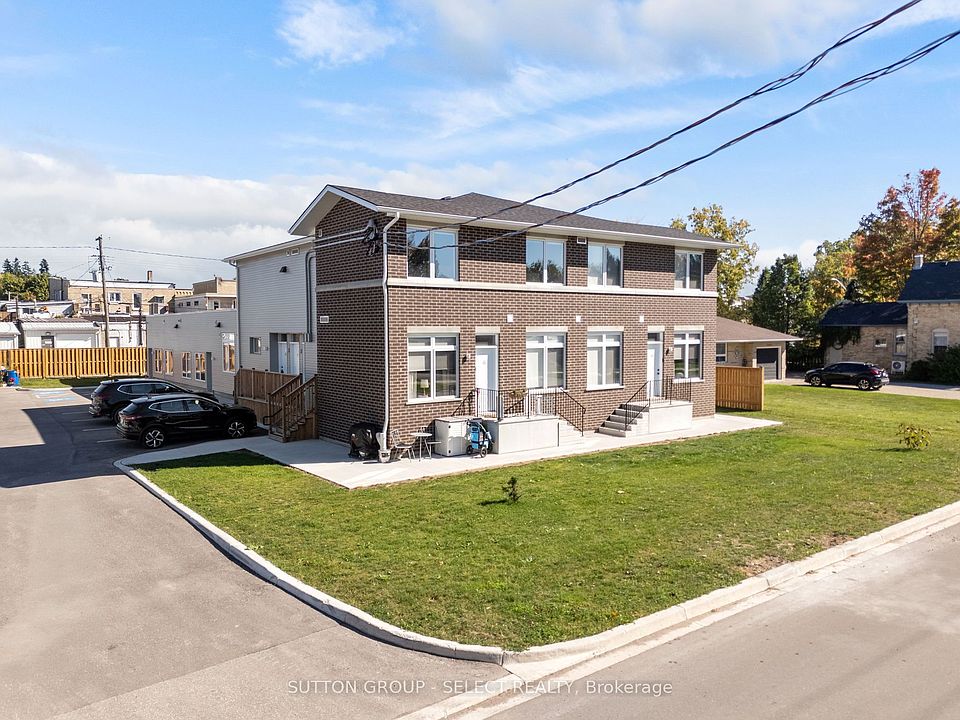 1st image of 370 William St