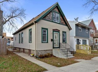 4023 N 6th St, Milwaukee, WI 53212