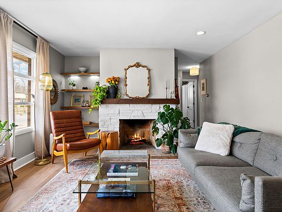 4th image of 1701 Hanover Rd