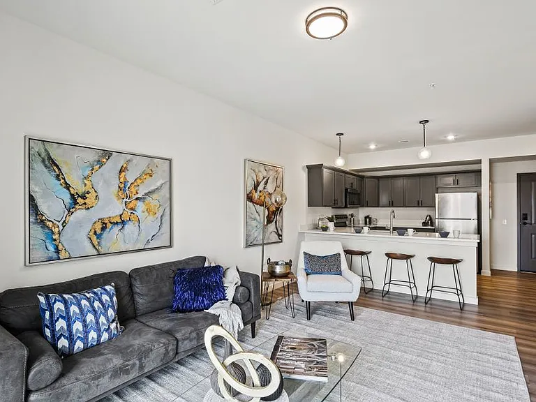 Emerson Flats — Photo 13
