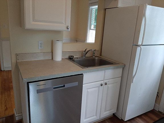 Kitchen, photo 2.