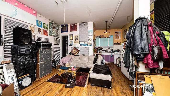Rented by Nooklyn NYC LLC | media 13