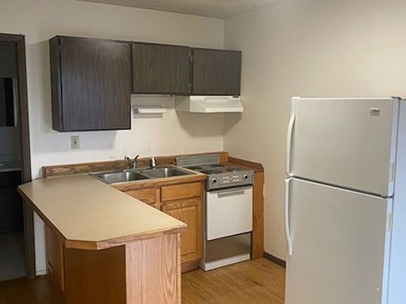 2nd image of 200 Connell Ave APT C5