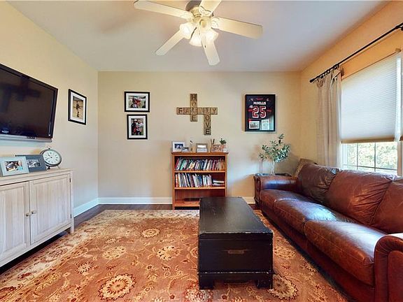 5th image of 44 River Highlands Dr