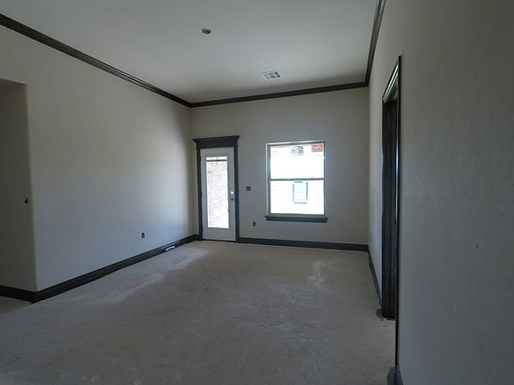 3rd image of 16017 Montague Dr