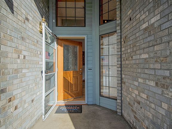 5th image of 3001 SE 146th Ave