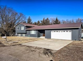 511 Union St, Lake Andes, SD 57356