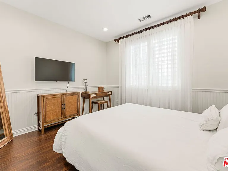 11564 Apulia Ct — Photo 34