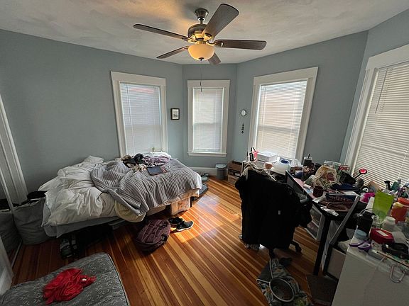 4th image of 305 Highland Ave #3C