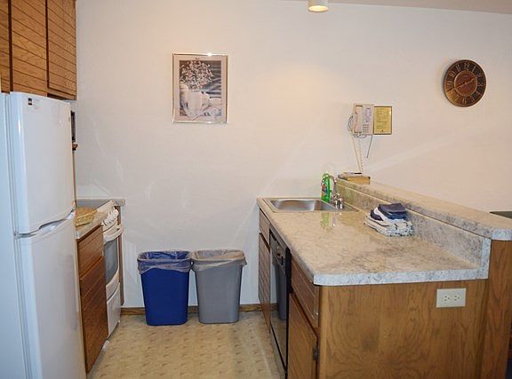 4th image of 4955 Landmark Cir #4123