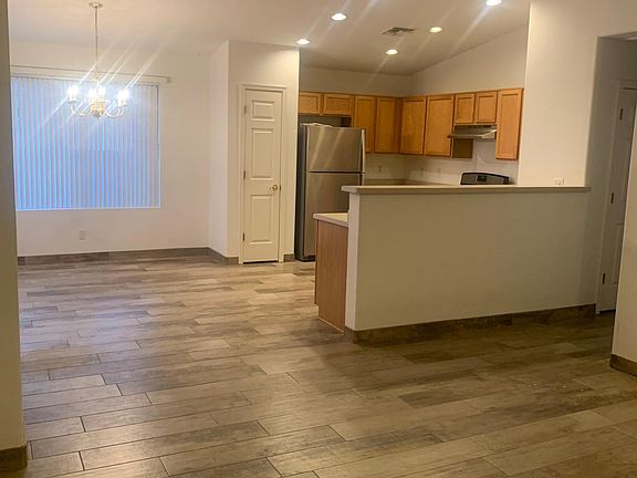 4th image of 8722 N Joanna Dr