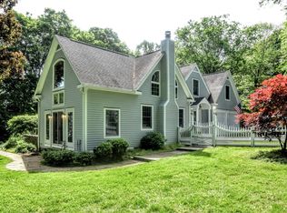 20 Overbrook Ln, Darien, CT 06820