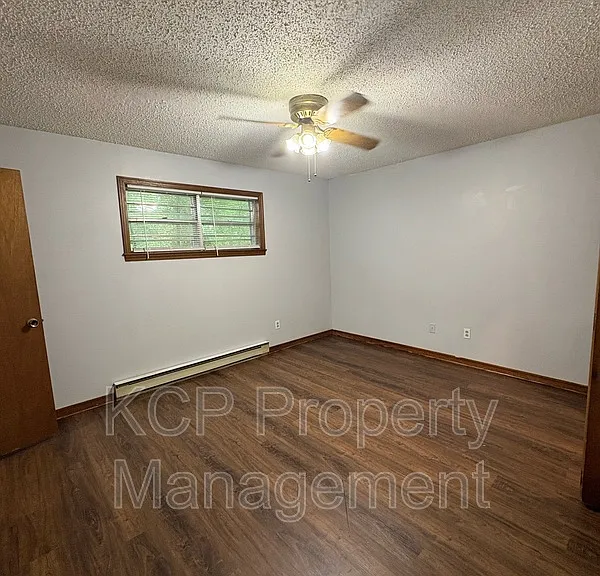1007 Cedar St #5 — Photo 4
