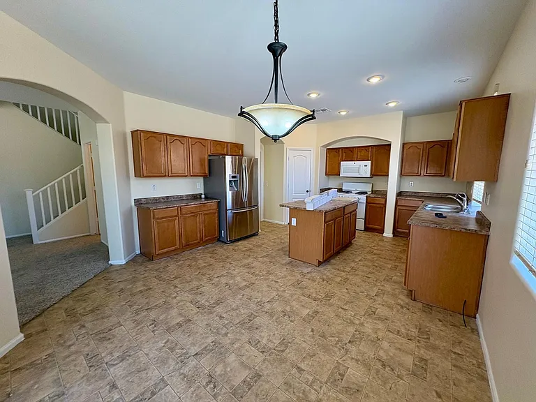 16126 W Meade Ln — Photo 18