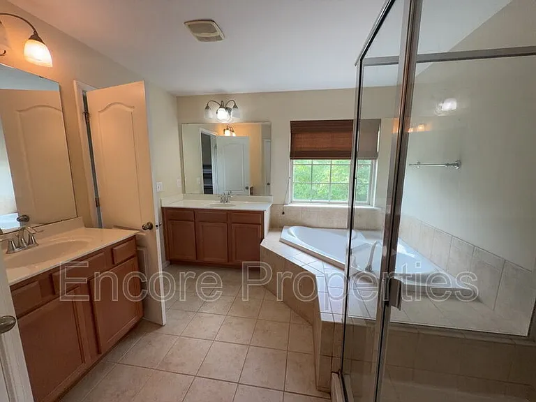 1040 Pueblo Ridge Pl — Photo 17