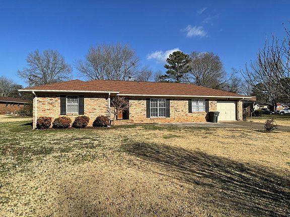 2nd image of 3901 Pickett Dr SW