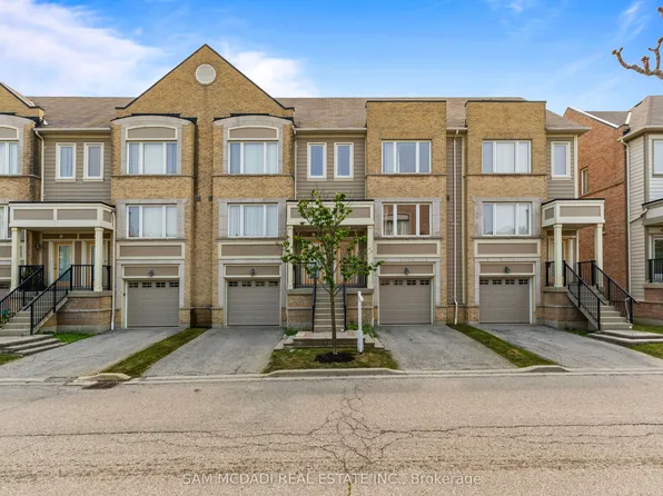 3050 Erin Centre Blvd #55, Mississauga, ON L5M 0P5