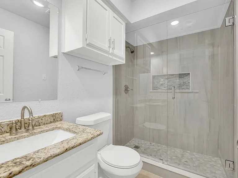 3057 Waterfront Cir — Photo 6