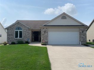 10233 Blue Ridge Dr, Whitehouse, OH 43571