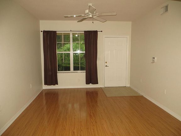 4th image of 110 SW Peacock Blvd APT 6-102