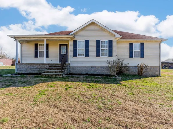 129 Buck Ln, Lafayette, TN 37083
