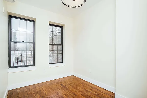 Rented by Nooklyn NYC LLC | media 14