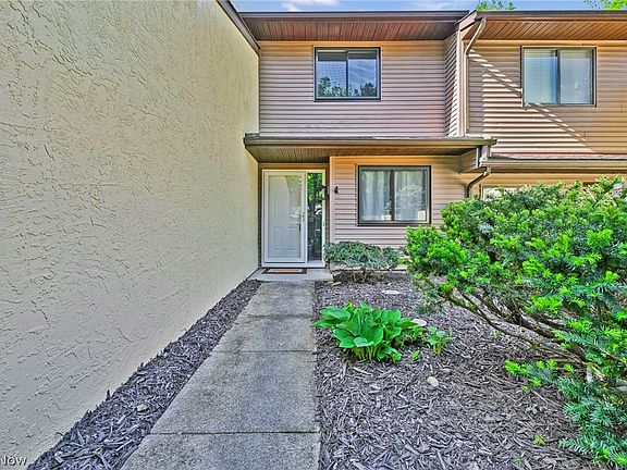 4th image of 93 Silver Valley Blvd