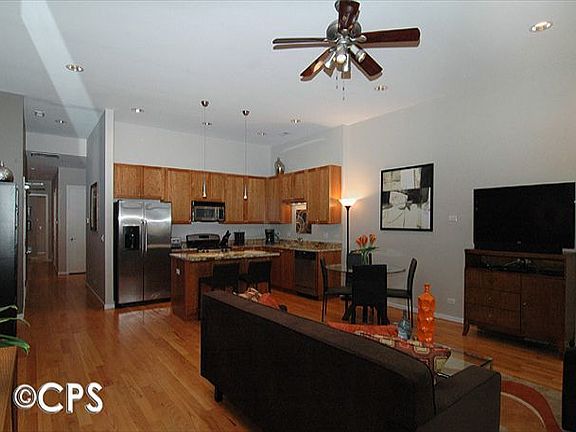 2nd image of 1843 W North Ave APT 2W