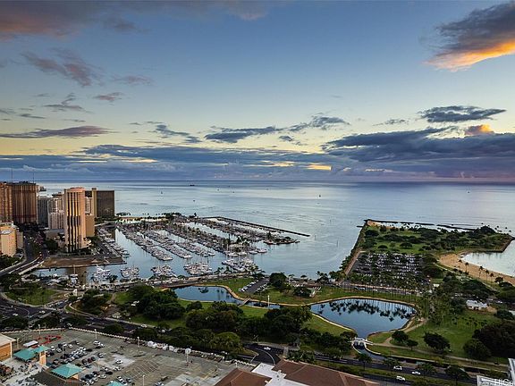 5th image of 1391 Kapiolani Blvd #2711