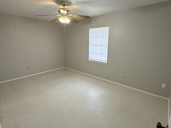 5th image of 1600 West Ln #10
