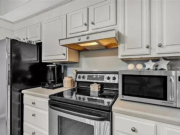 5514 Capulet Ct — Photo 10
