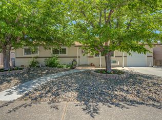 2500 Starlight Blvd, Redding, CA 96001