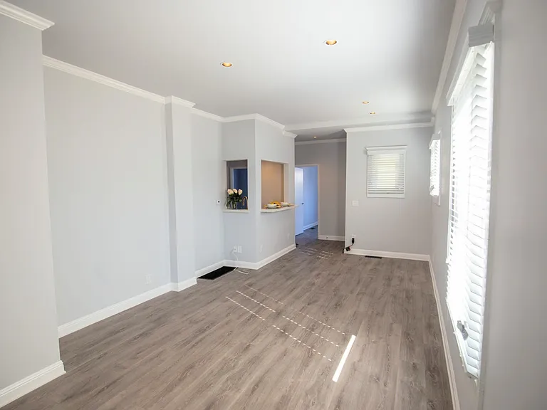652 N Marengo Ave #102 — Photo 17