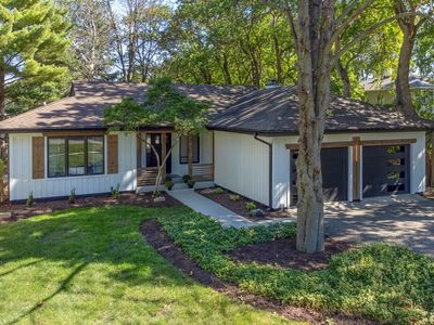 1007 Crest St, Wheaton, IL, 60189