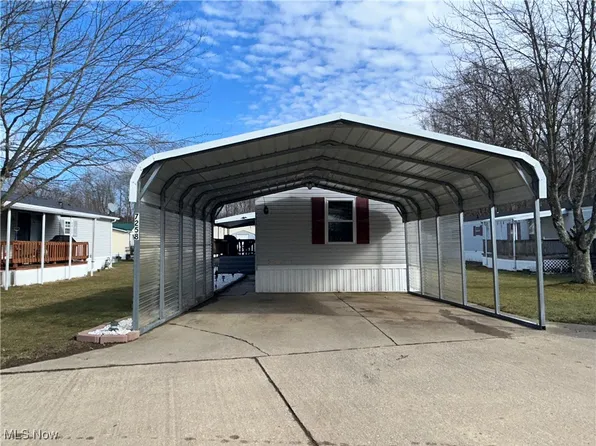 7258 Trillium Ct, Ravenna, OH 44266